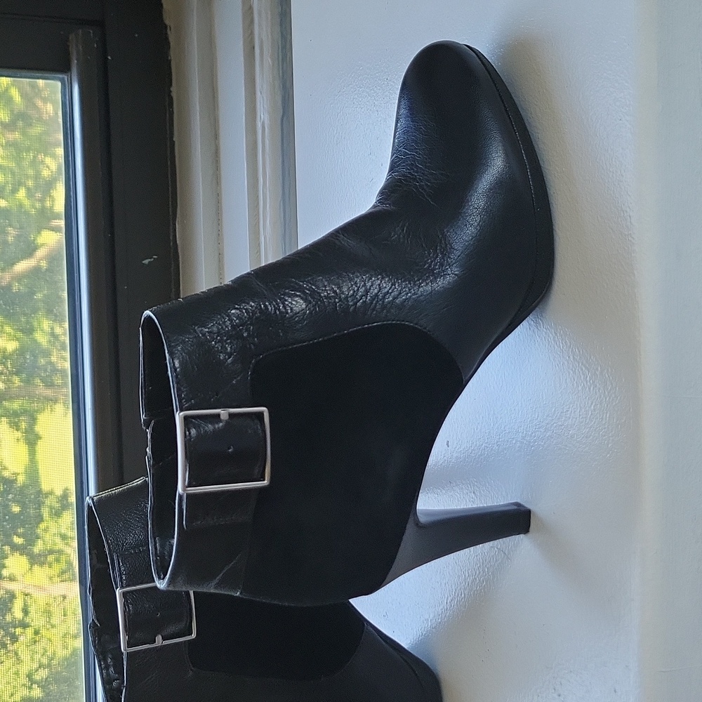 Naturalizer High Heel Boots, Size 7, Black, lather and suede